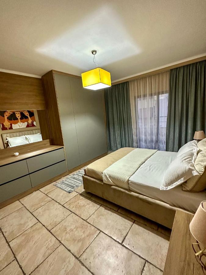 Amos City Center Apartment 地拉那 外观 照片