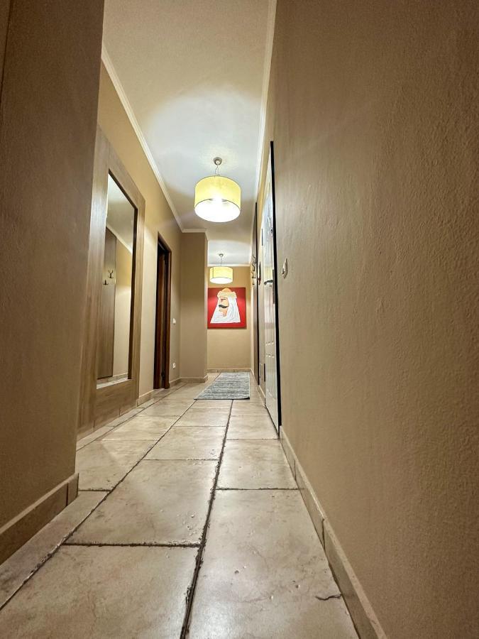 Amos City Center Apartment 地拉那 外观 照片