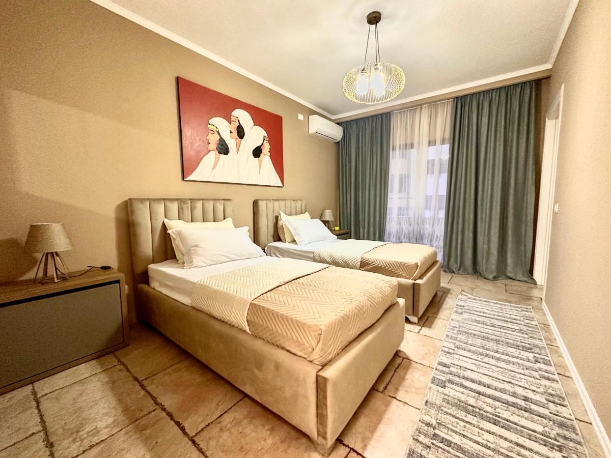 Amos City Center Apartment 地拉那 外观 照片