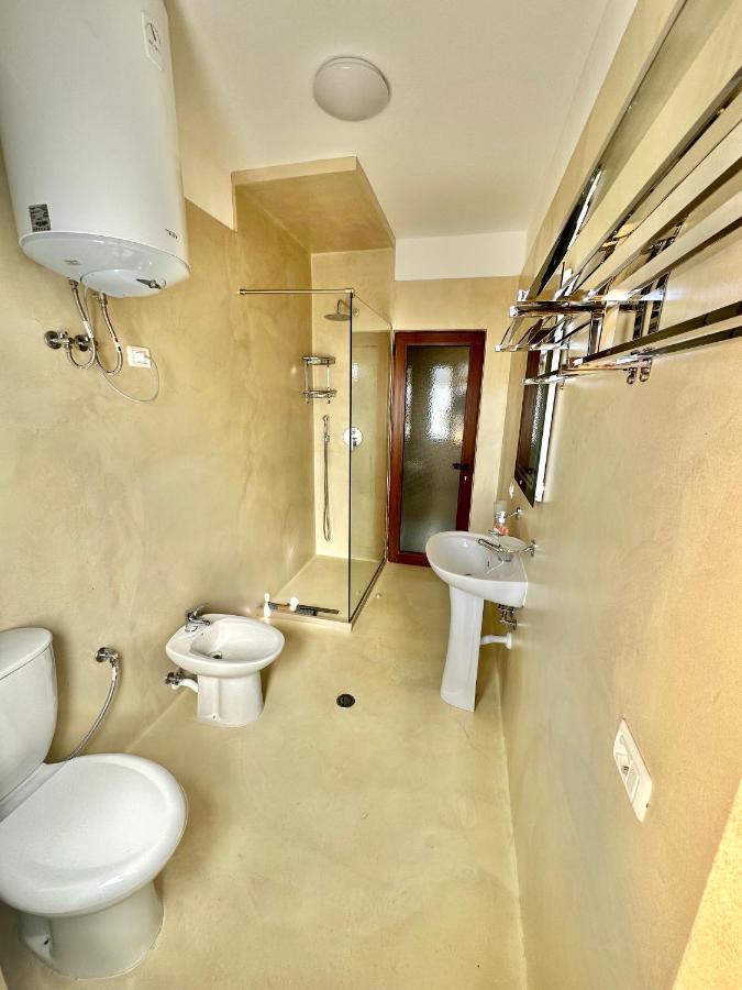 Amos City Center Apartment 地拉那 外观 照片